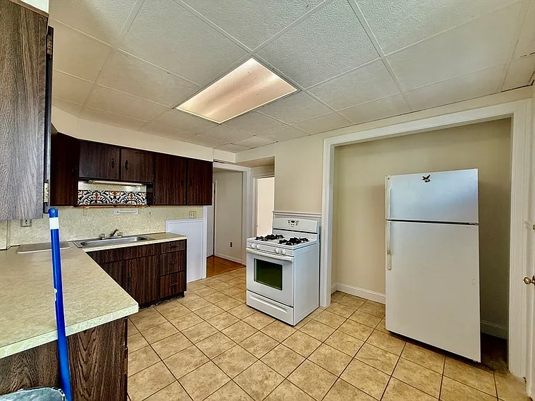 724 Cambridge St #3 — Photo 16