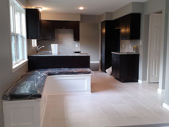 5th image of 29828 Spring Hill Dr