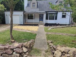 1525 Hampton Rd, Charleston, WV 25314