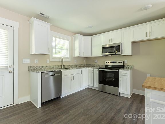 4th image of 1613 Madison St