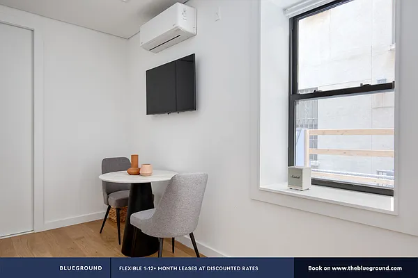 Rented by The Blueground | media 10