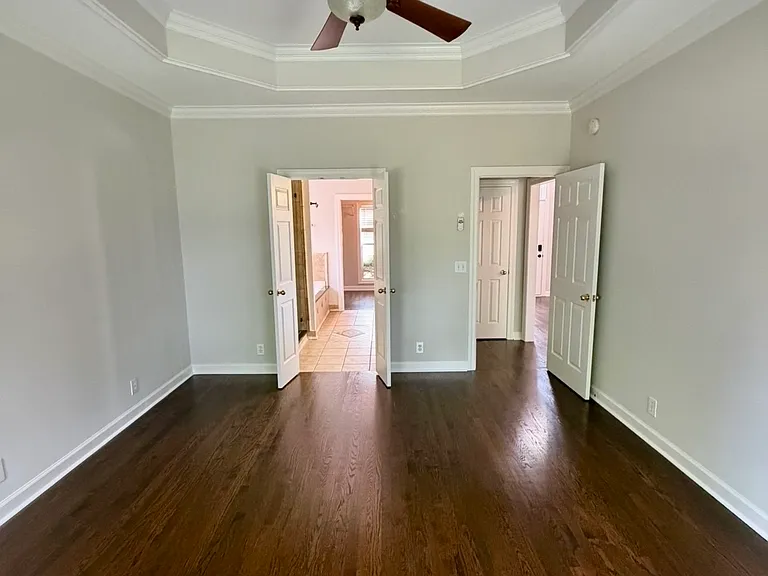 2256 Westwood Dr — Photo 13