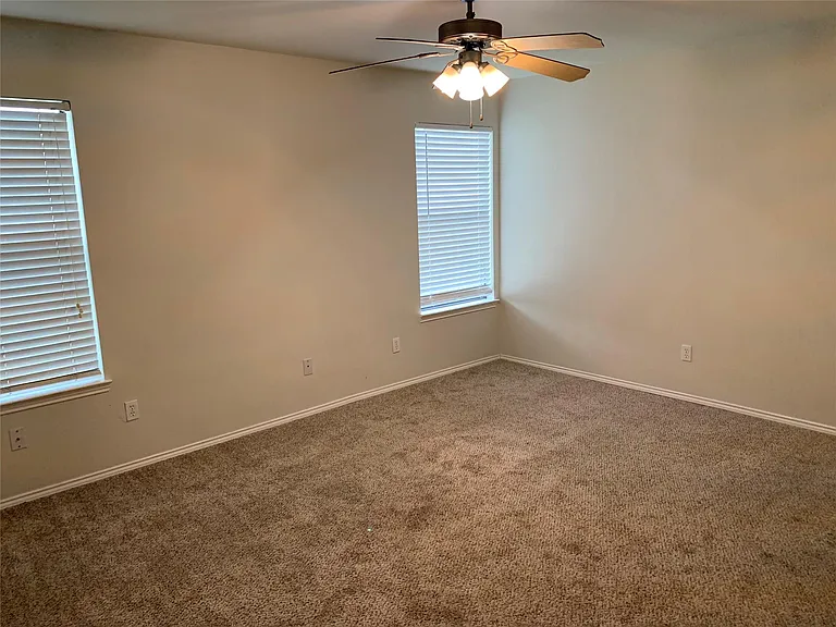 1021 Olivewood Ln — Photo 16