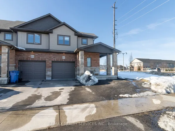 118 Simmonds Dr #7, Guelph, ON N1E 0B1