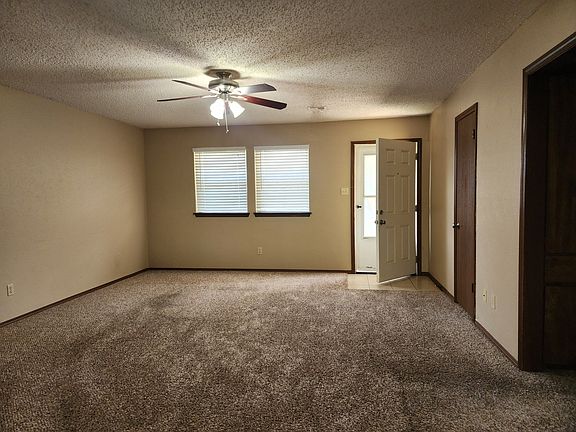 3rd image of 7938 NW Crossland Cir