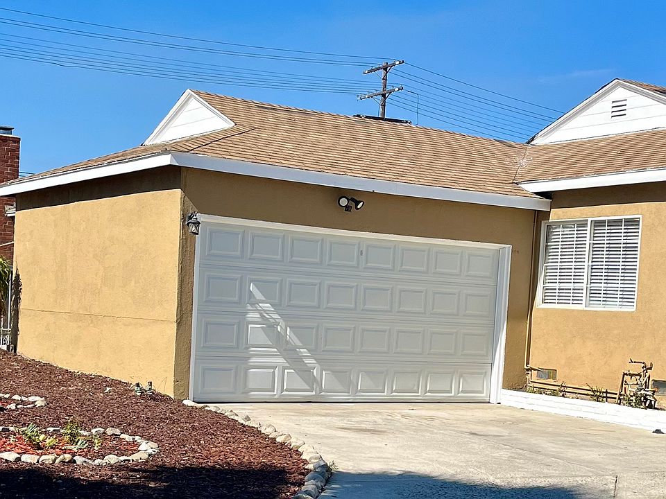 1st image of 8246 Beeman Ave