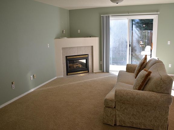 5th image of 17607 SE 16th St