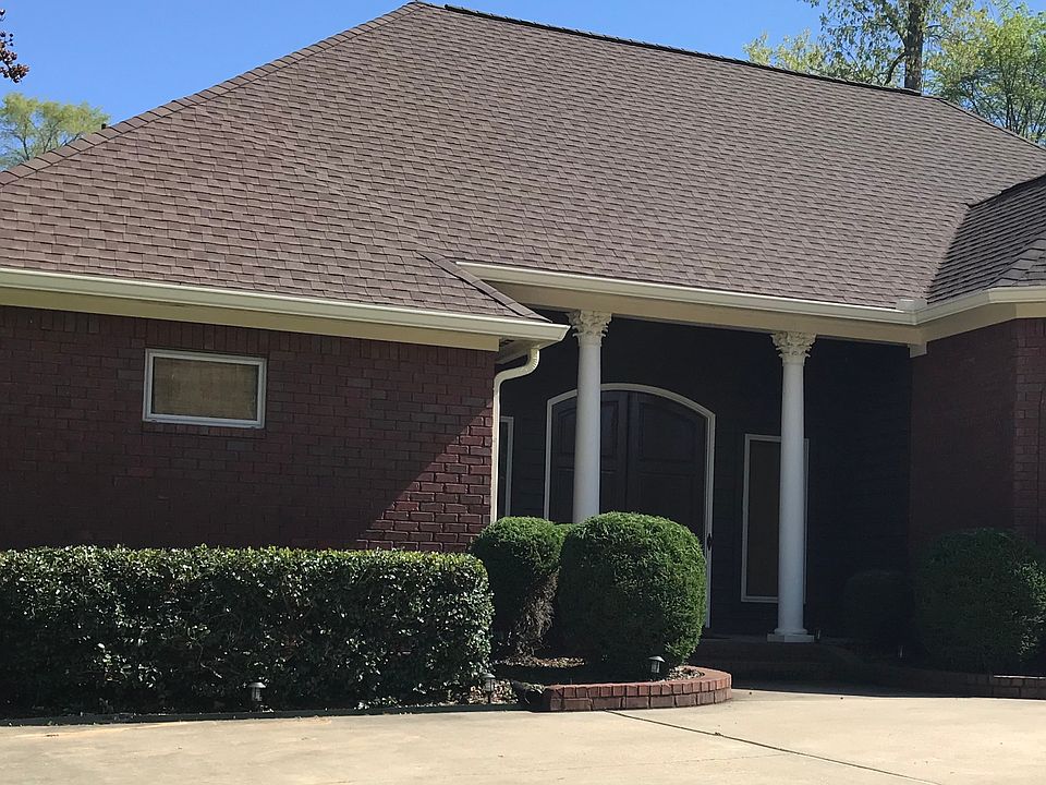 1st image of 101 Meadow Park Dr