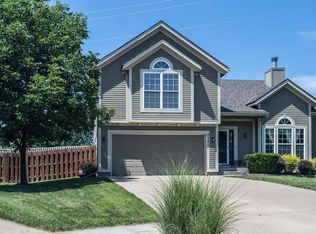 21417 W 51st Ct, Shawnee, KS 66218