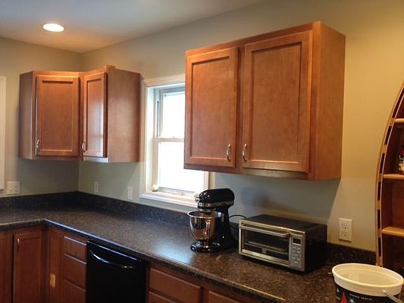 4th image of 410 Tawas St