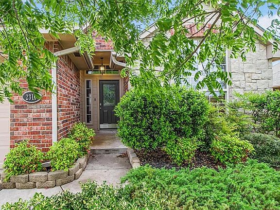 2nd image of 2316 Chadwick Dr