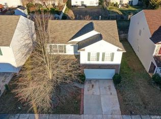 4710 Mortonhall Rd, Charlotte, NC 28215