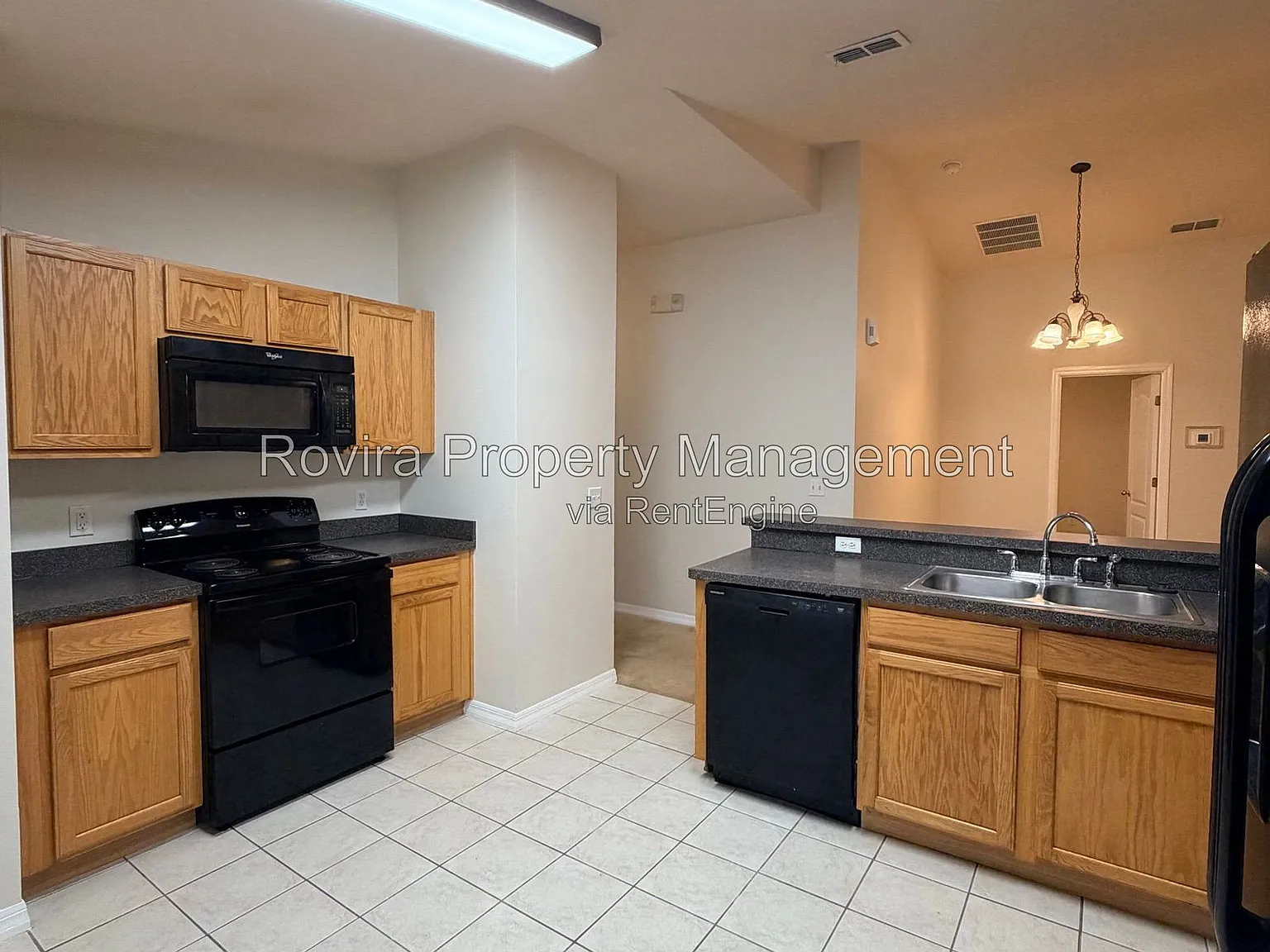 5 bed, 3.0 bath, 1662 sqft, $2,550 — Photo 4