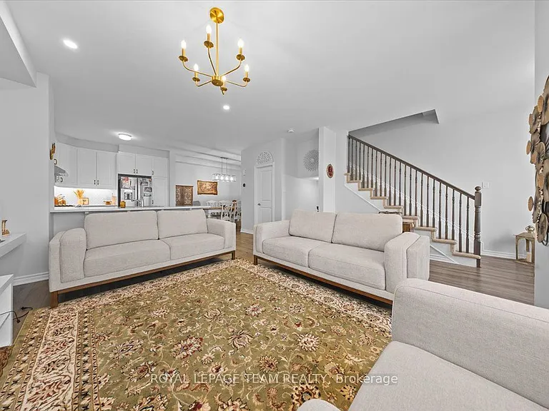 209 Hibernian Walk — Photo 15