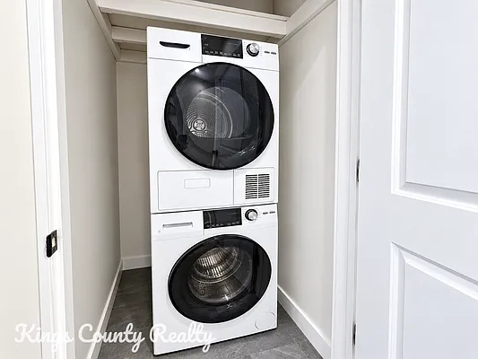 Laundry, photo 1