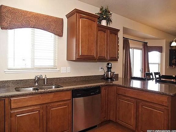 4th image of 602 W Aspen Hills Blvd