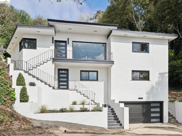 2090 Wrenn St, Oakland, CA 94602