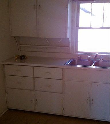 3rd image of 512 15th Avenue Ct
