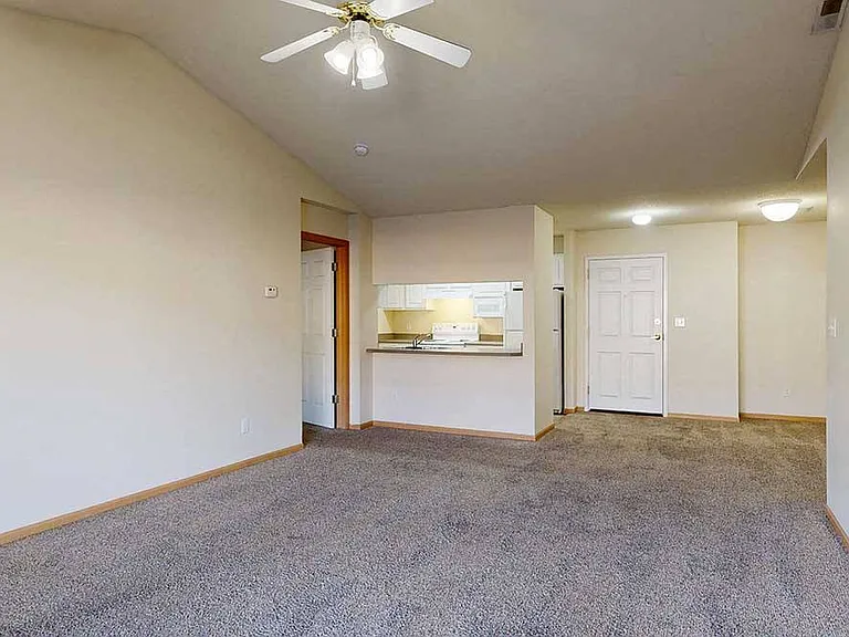 Northbrook Apartments — Photo 210