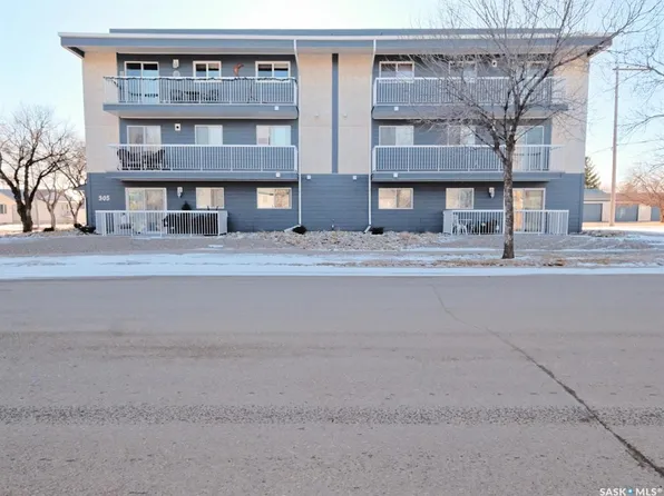 UNIT 201-305 1st STREET W, Rosetown, SK S0L 2V0