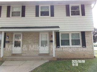 6400 N 73rd St, Milwaukee, WI 53223