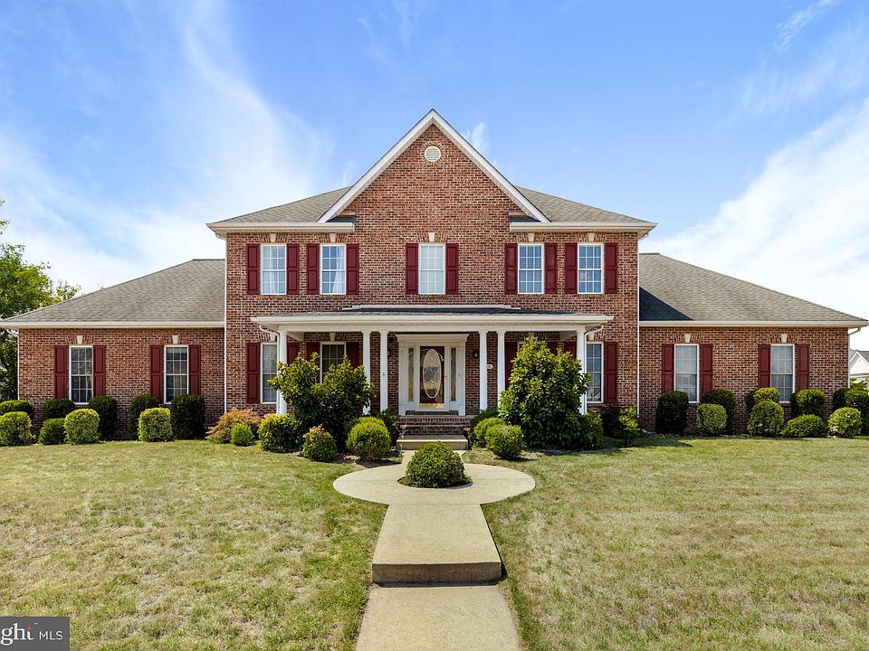 1st image of 300 Chancellorsville Dr