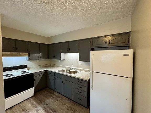 3rd image of 417-501 S 1st Ave #1