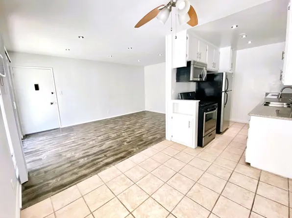 9030 Harratt Street: Retro Charm Meets Urban Sophistication, 9030 Harratt St #511, West Hollywood, CA 90069
