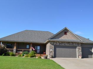 4945 382nd Dr, North Branch, MN 55056