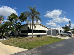 7 Grosbeak Ln, Naples, FL 34114