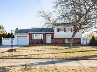 1952 Arena Dr, Hamilton, NJ