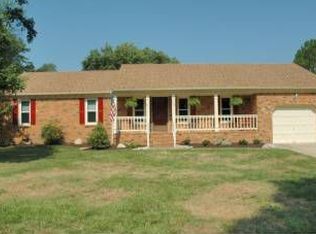 628 Gladesdale Dr, Chesapeake, VA 23322
