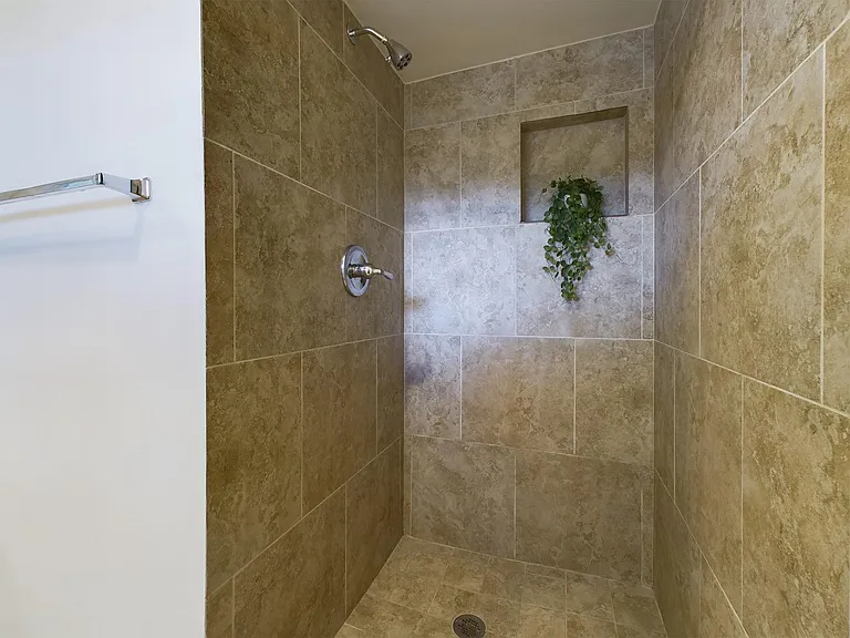 5627 Winsome Ln — Photo 23
