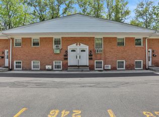 31 Alpine Dr APT E, Wappingers Falls, NY 12590