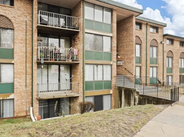 491 N Armistead St APT T2, Alexandria, VA 22312