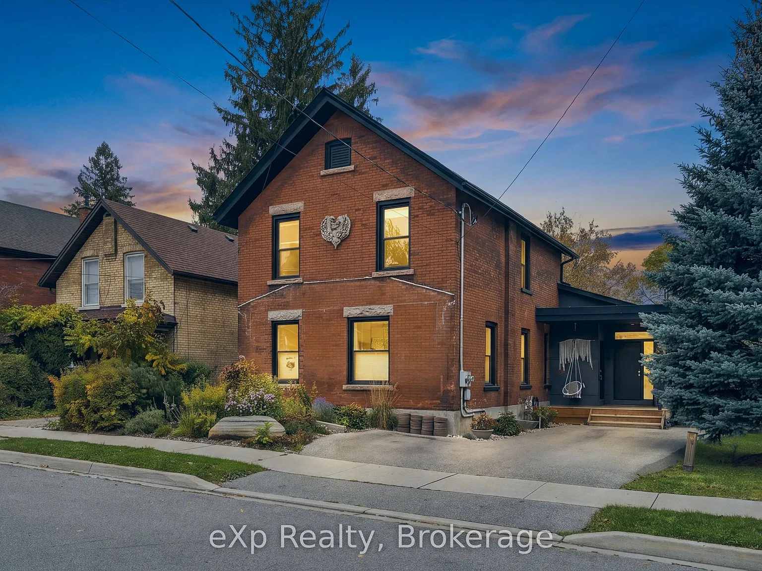 2 bed, $1,800 — Photo 3