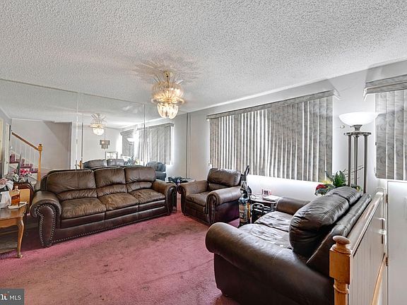 5th image of 1326 W St NE