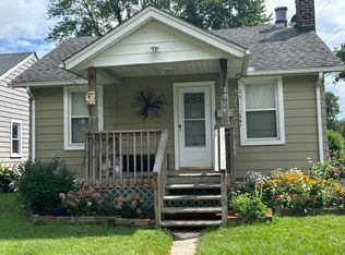 2004 Mapledale St, Ferndale, MI 48220