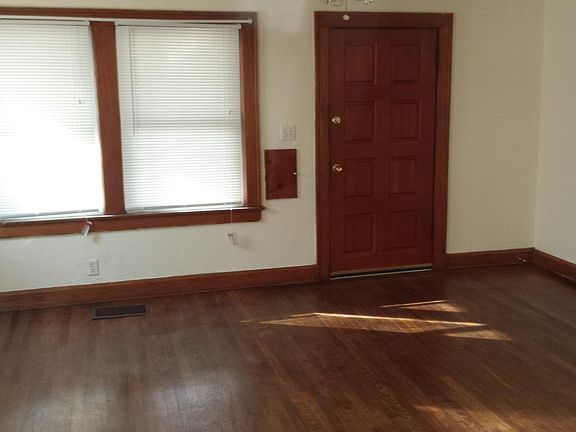 3rd image of 1807 S Arlington Ave