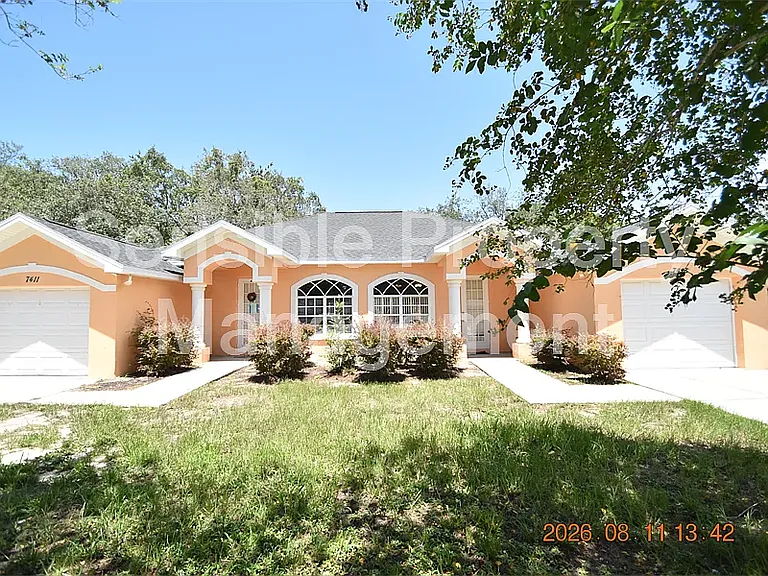 7413 Canterbury St — Photo 1