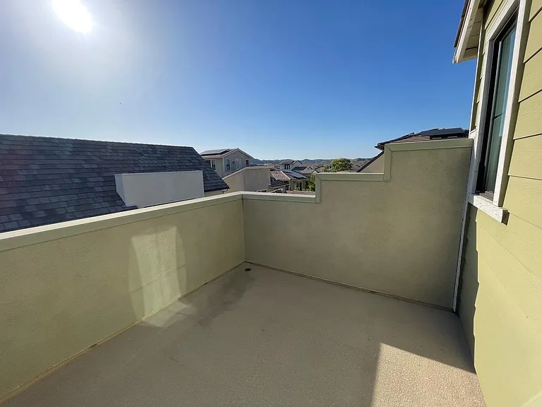 3rd floor patio