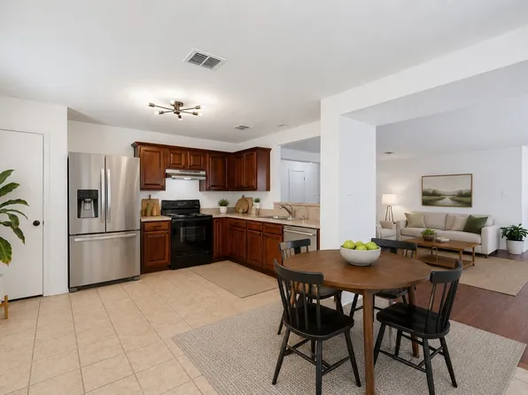 1612 Crown Point Dr, Frisco, TX 75034
