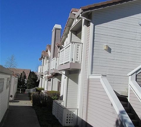4th image of 296 Sorrento Ct #296