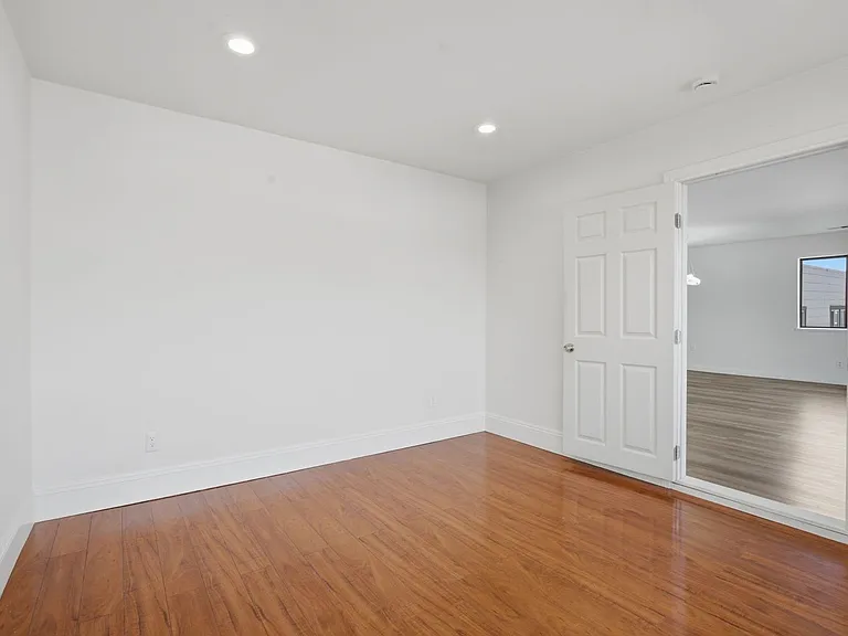228 Abbot Ave — Photo 31
