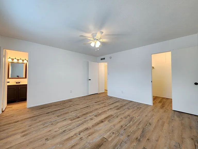 5541 Ragan Dr — Photo 16