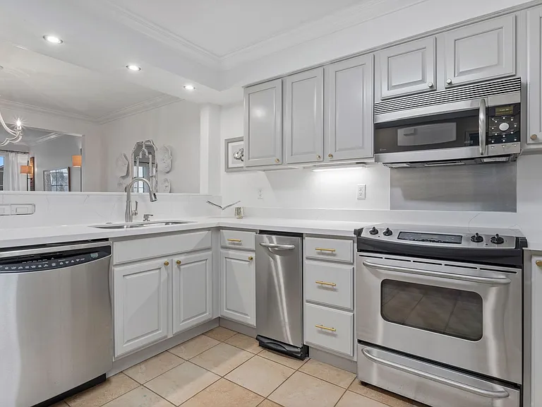 717 Bienville Blvd #B2 — Photo 7