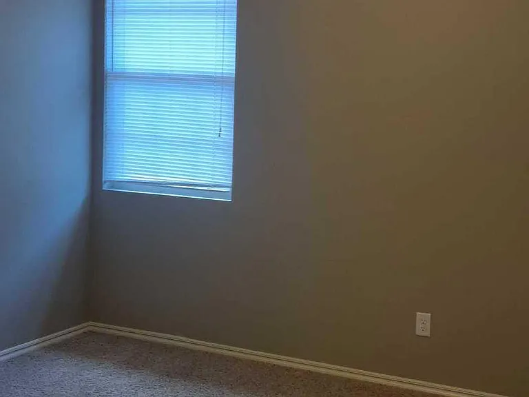 118 Ashley Dr — Photo 14