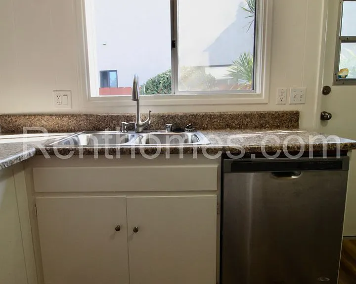2029 Goshawk St — Photo 8