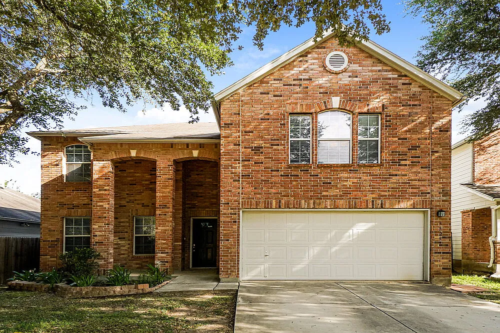 4 bed, 2.5 bath, 2366 sqft, $2,730 — Photo 1