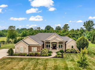 100 Fitzwilliam Ln, Johnstown, OH 43031